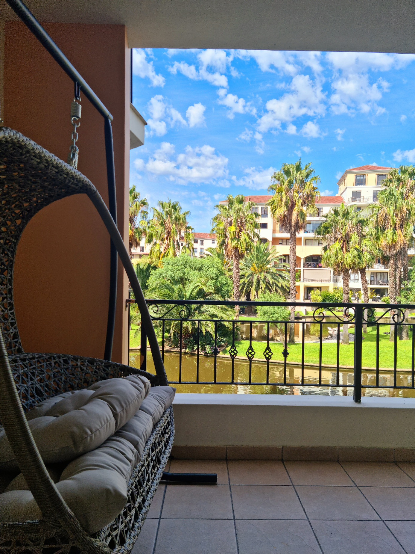 Portofino 3-Bed - Unit 105 - Sleeps 6
