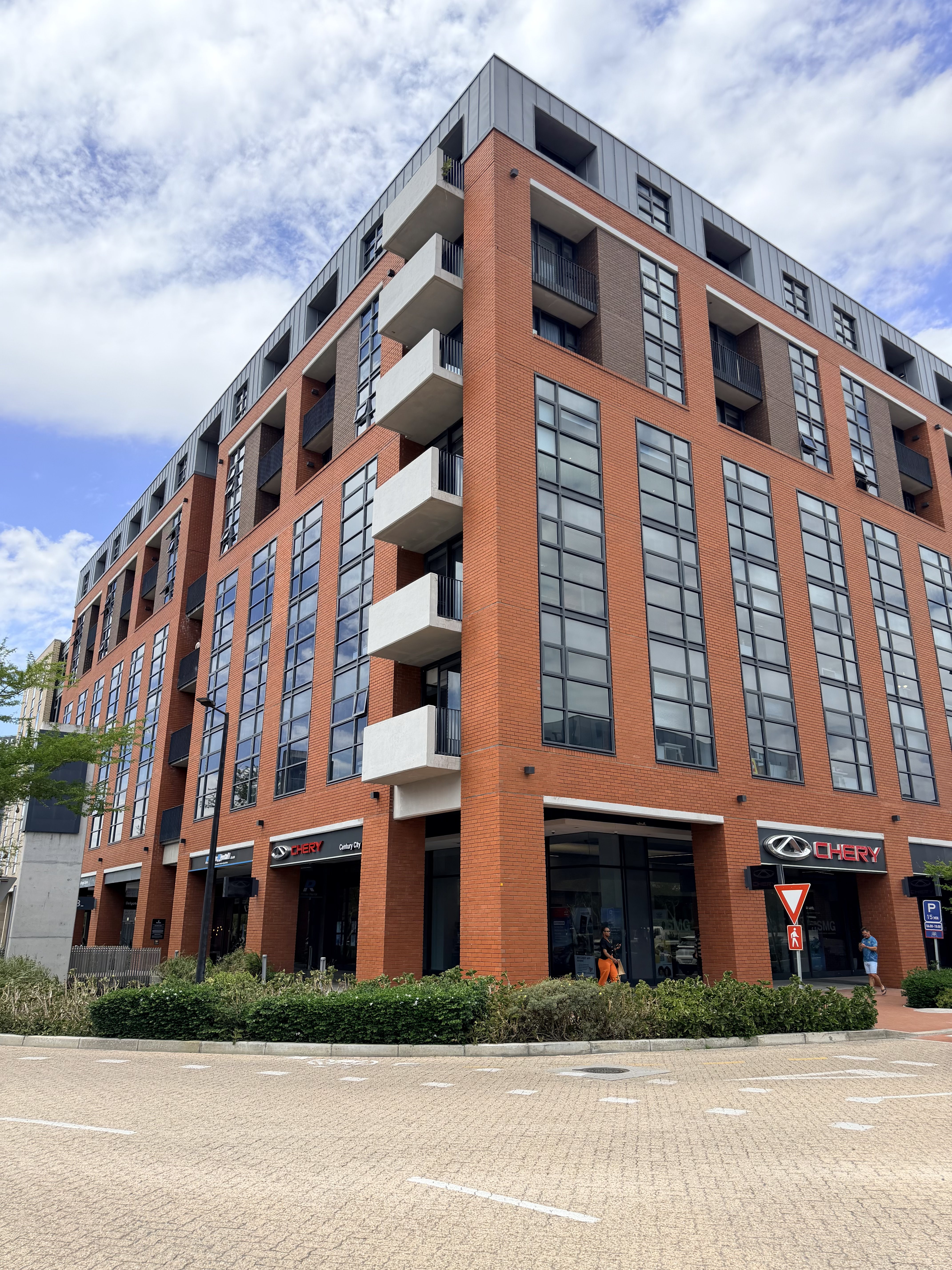Matrix Apartments - Complex & Surrounds - 2